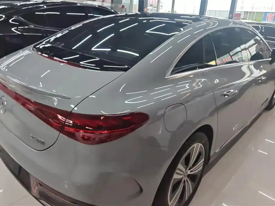 Mercedes-Benz EQE — фото 7
