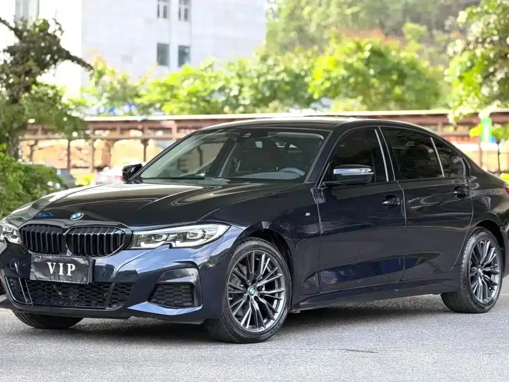 BMW 3 Series — фото 1