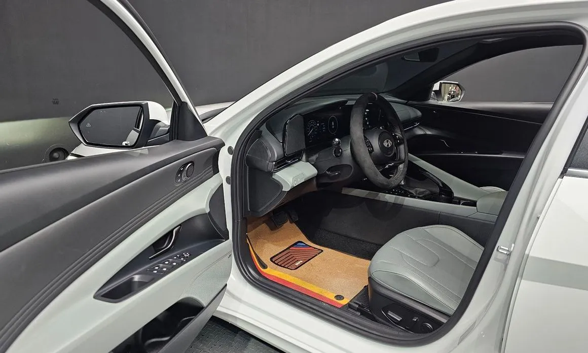 Hyundai AVANTE — фото 3