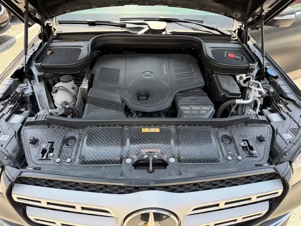 Mercedes-Benz GLS — фото 8