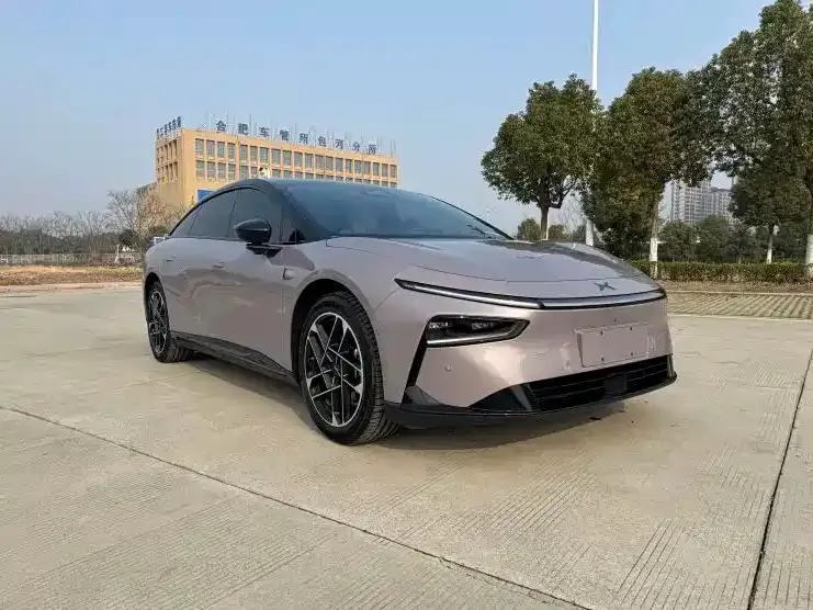 XPeng P7+ — фото 10