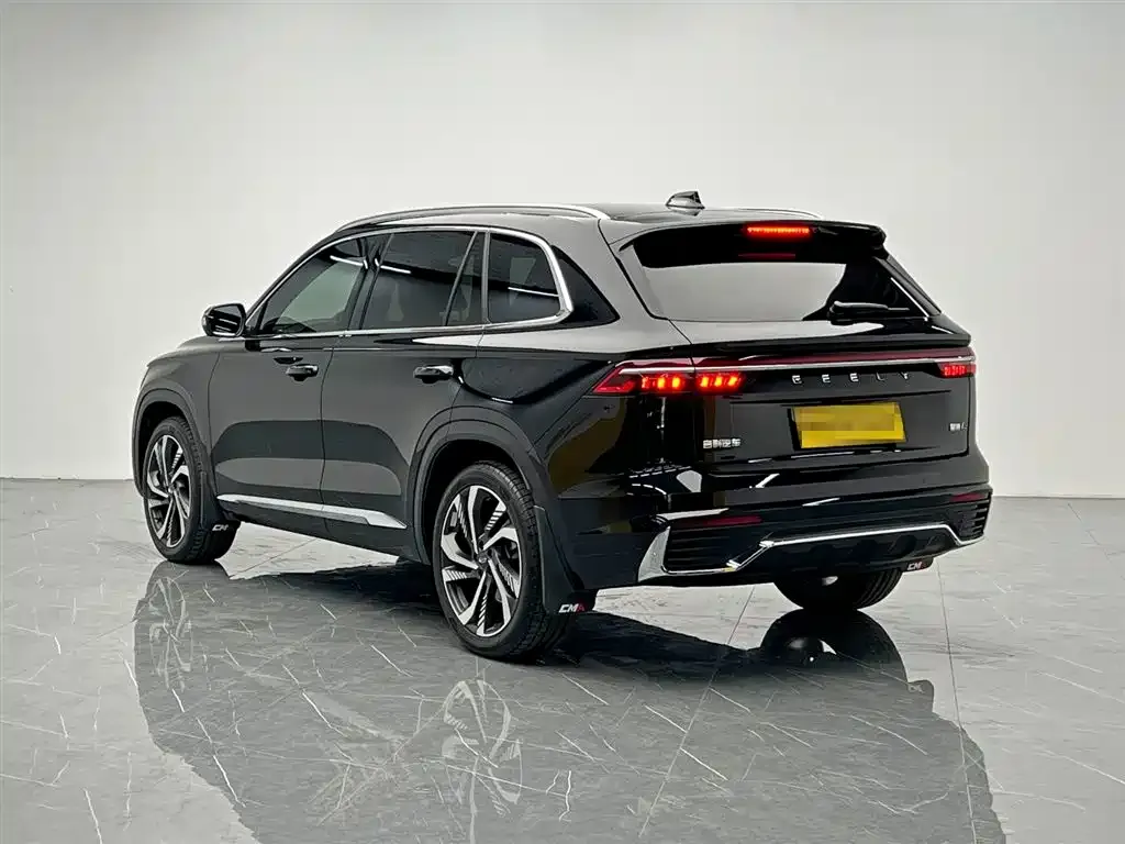 Geely Xingyue L — фото 10