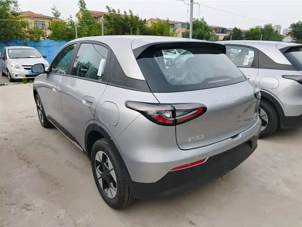 Geely Starburst — фото 4