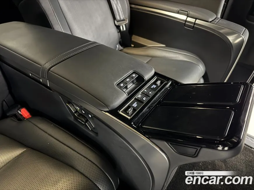 Lexus LM 2025 из KR, фото 2