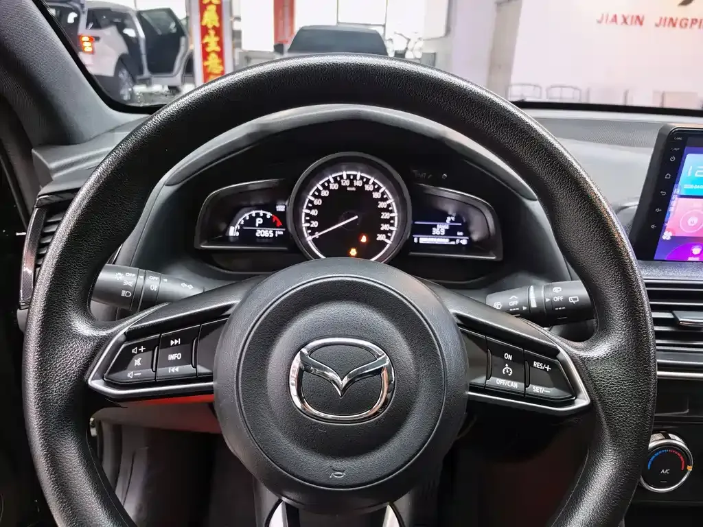 Mazda CX-4 2023 из CN, фото 5