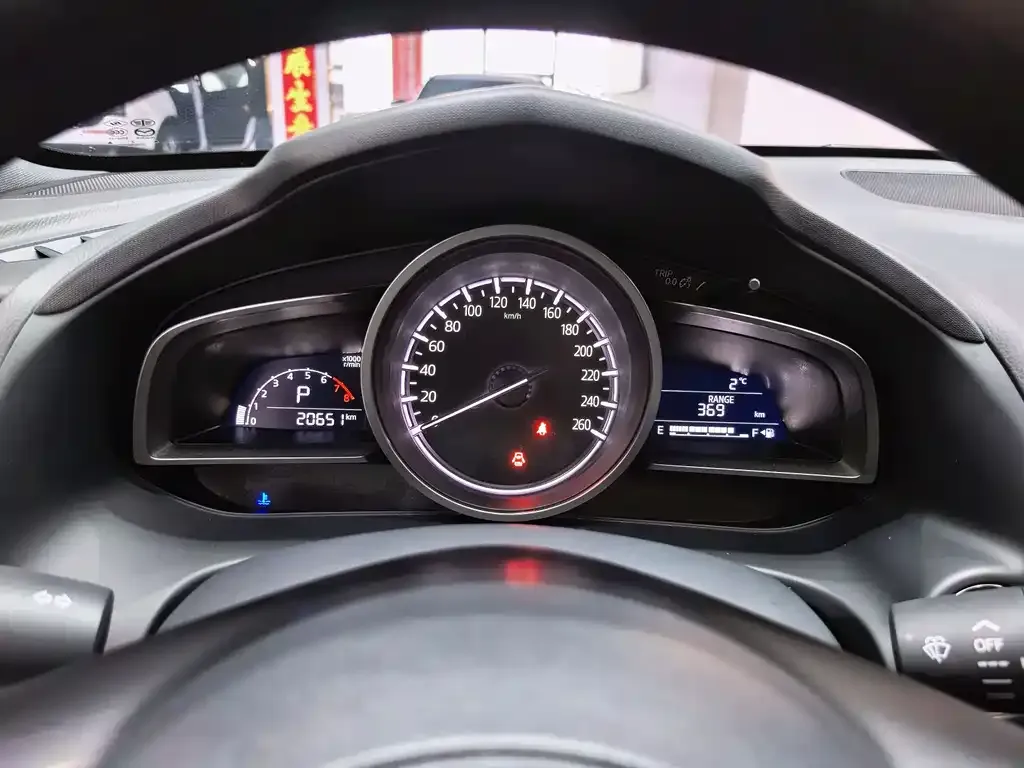 Mazda CX-4 2023 из CN, фото 3