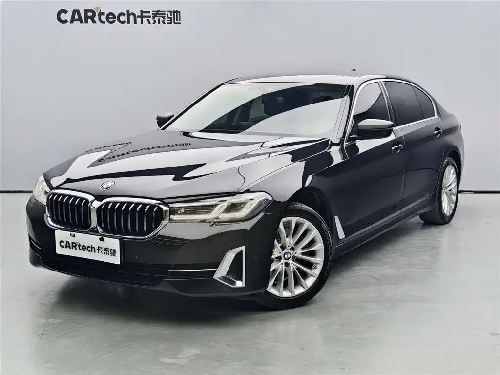BMW 5 Series — фото 1