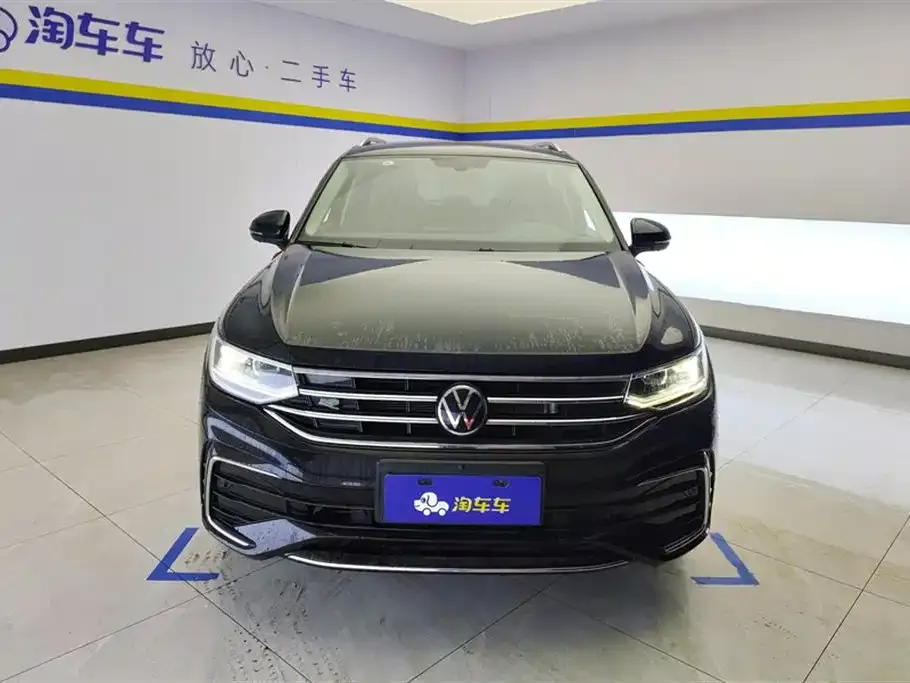 Volkswagen Tiguan L — фото 4