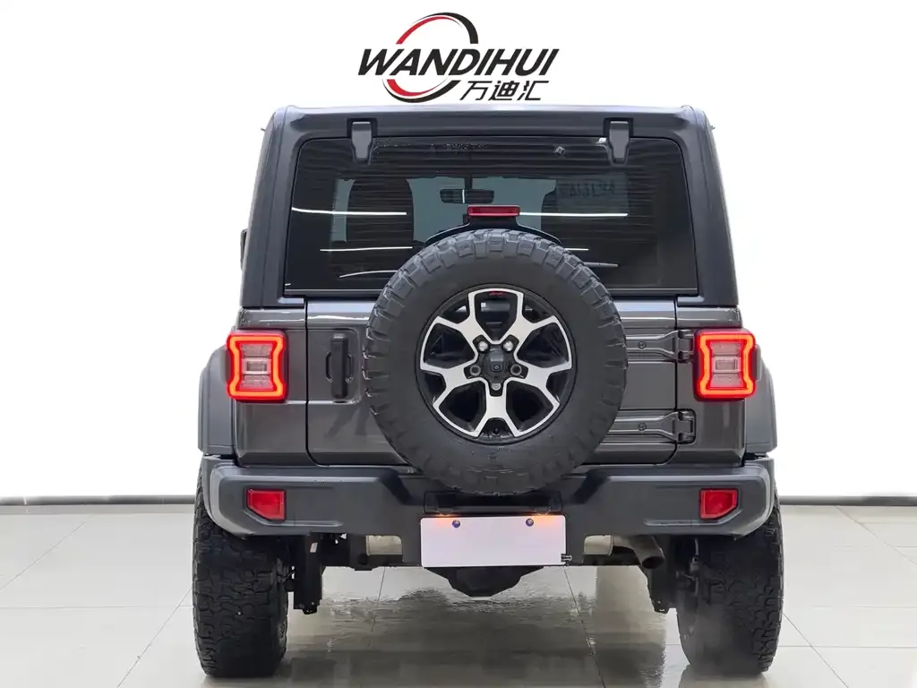 Jeep Wrangler — фото 3