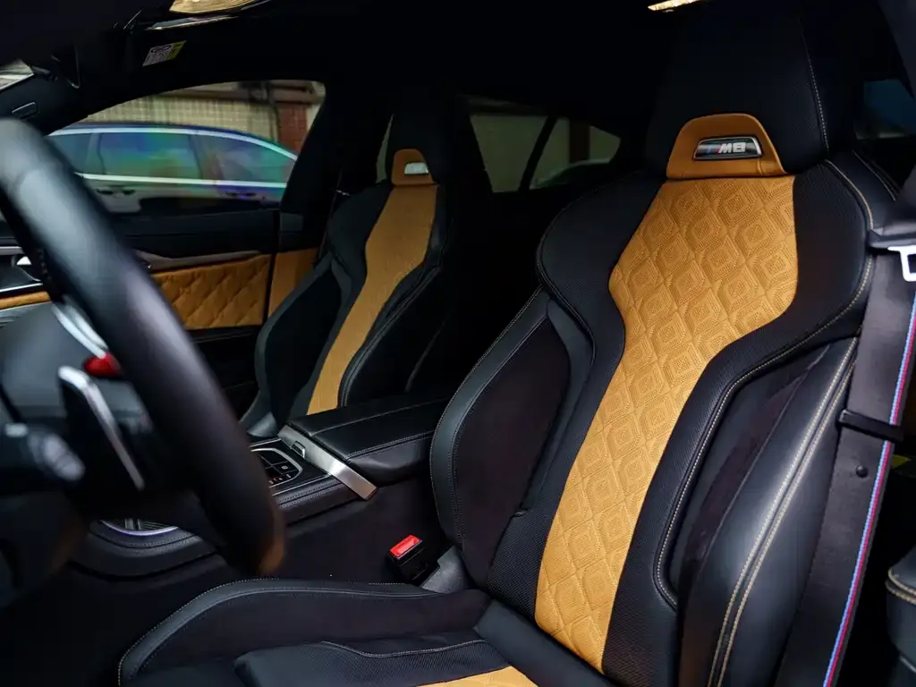 BMW M8 2022 из CN, фото 6