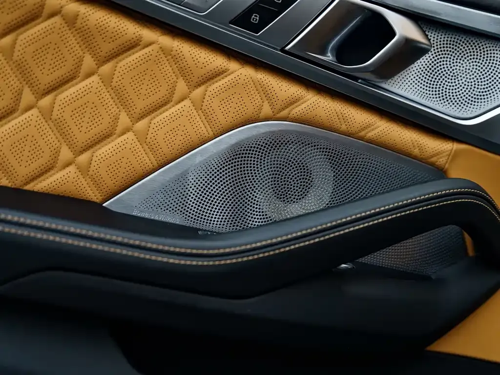 BMW M8 2022 из CN, фото 10
