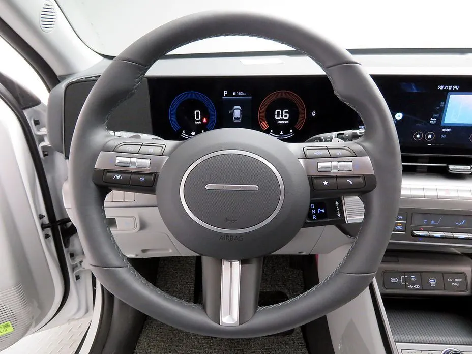 Hyundai Kona — фото 9