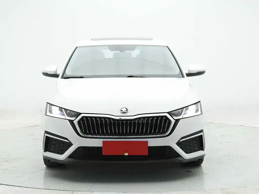 Skoda Octavia — фото 5