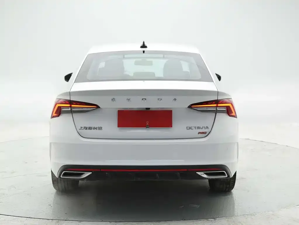 Skoda Octavia — фото 4