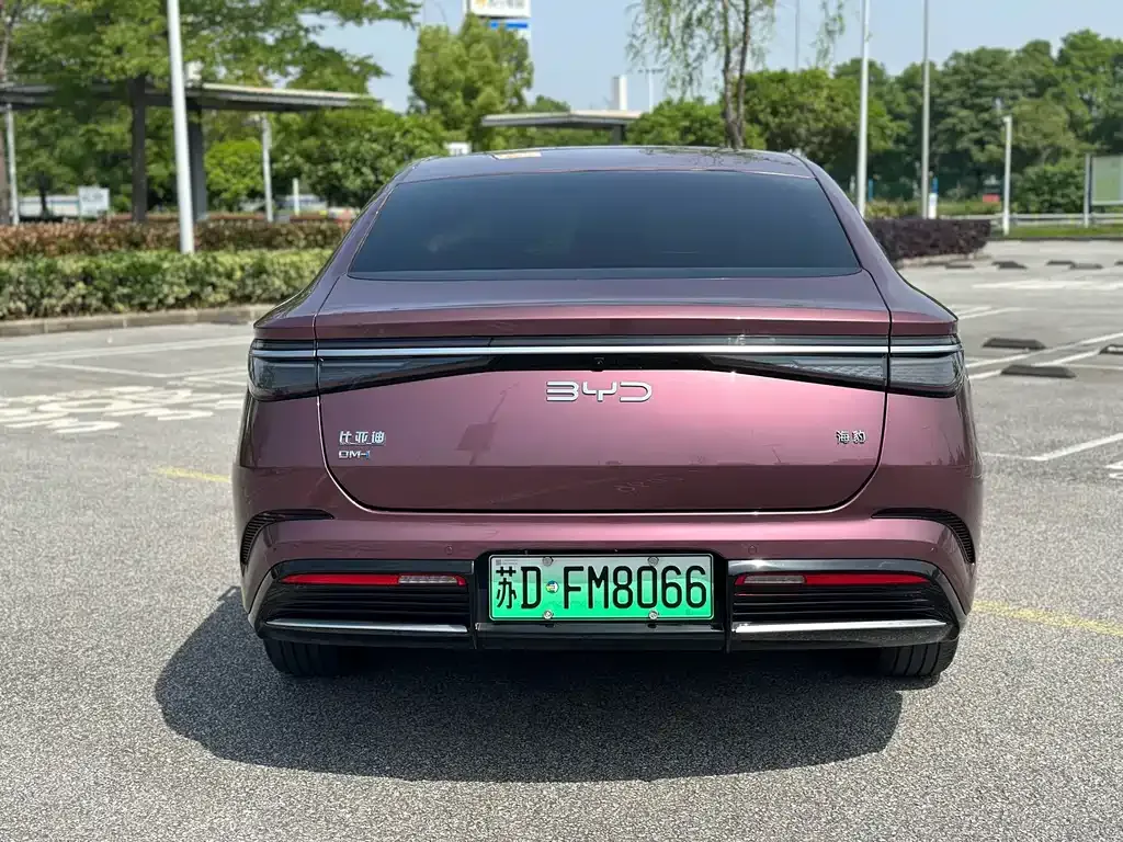 BYD Seal — фото 10