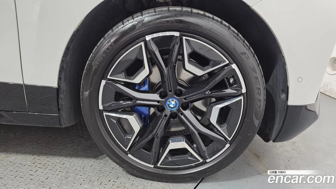 BMW iX 2023 из KR, фото 9