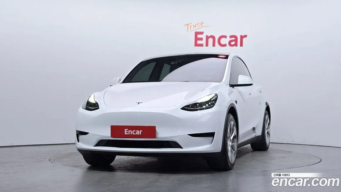 Tesla Model Y — фото 4