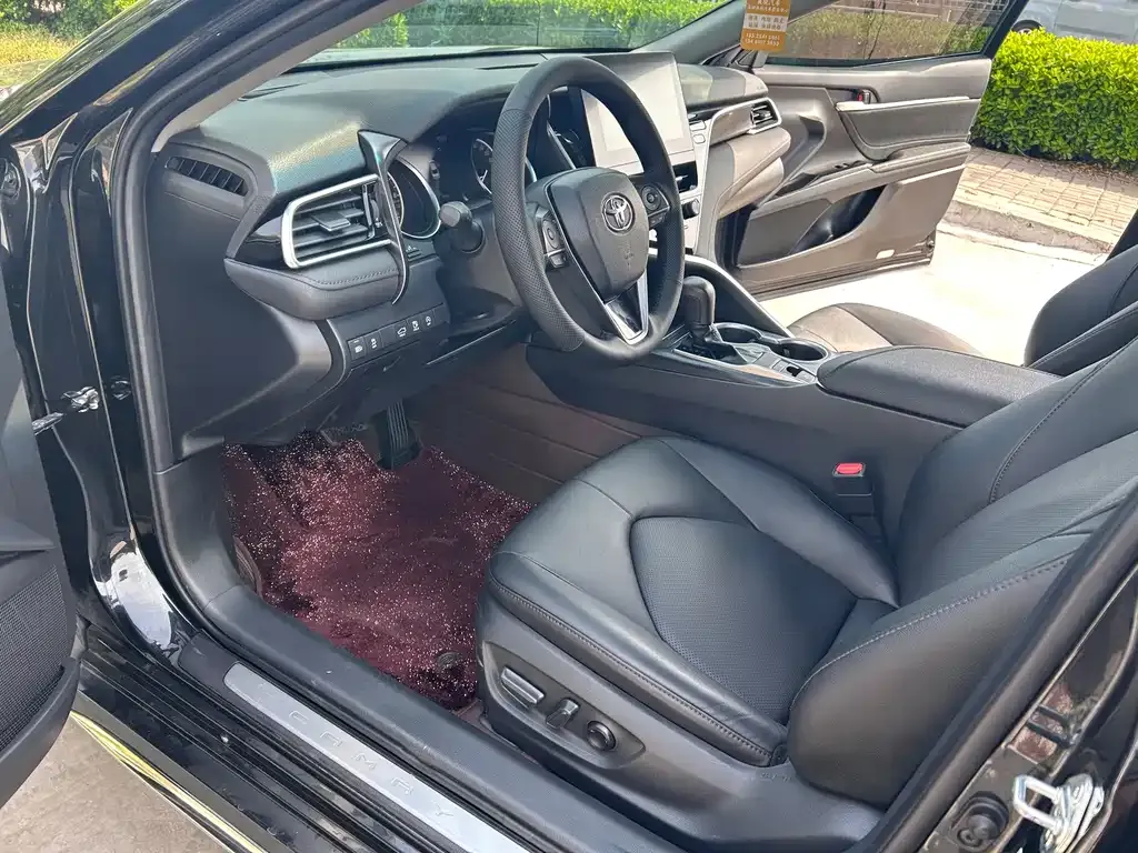 Toyota Camry 2023 из CN, фото 7