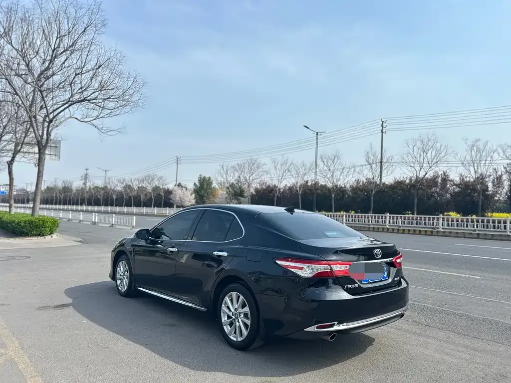 Toyota Camry 2023 из CN, фото 4