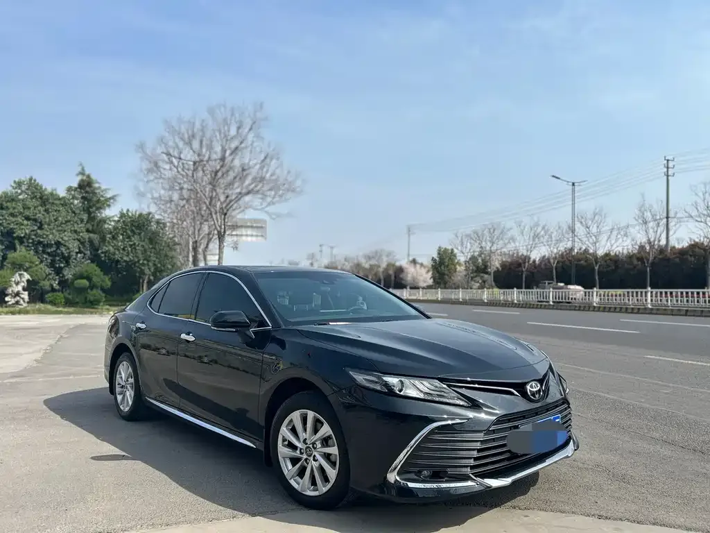 Toyota Camry 2023 из CN, фото 9