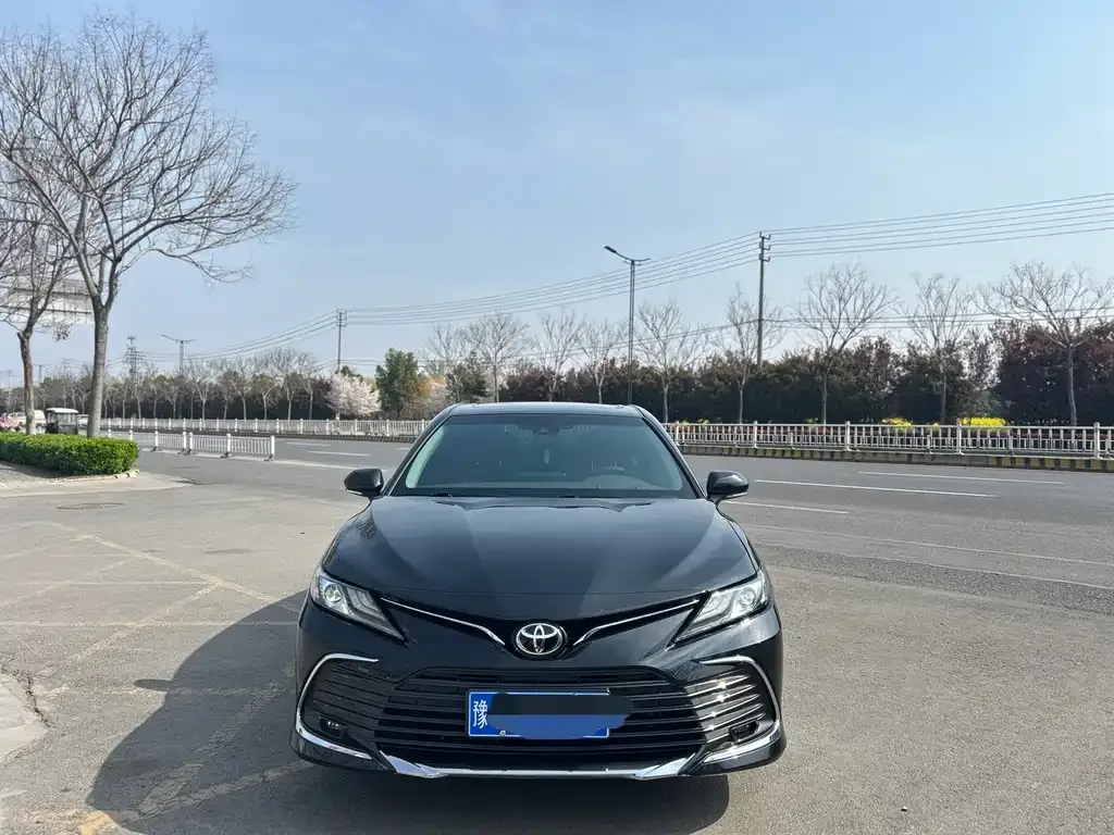 Toyota Camry 2023 из CN, фото 10