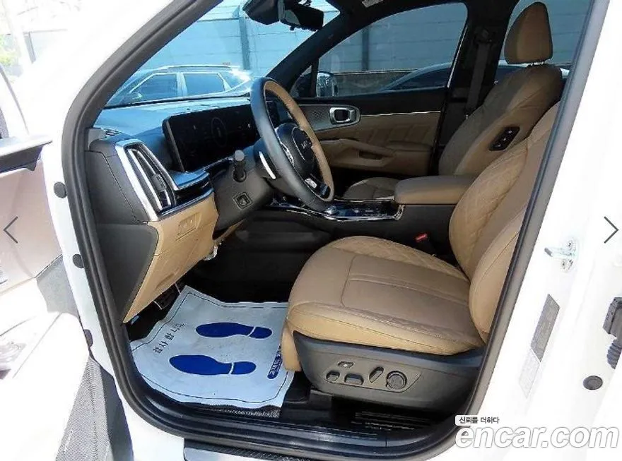 Kia Sorento — фото 6