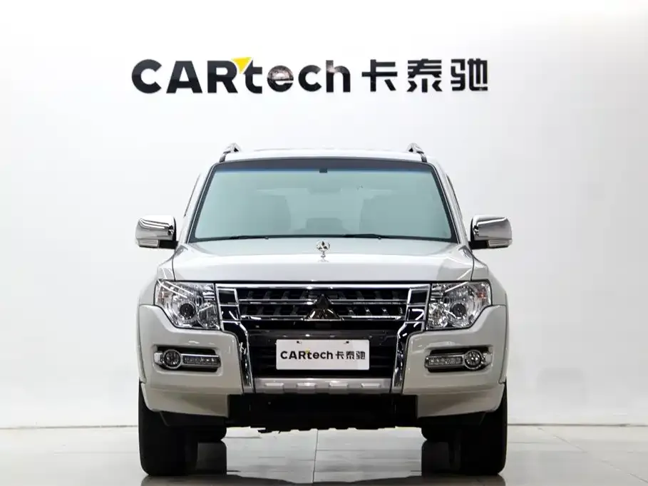 Mitsubishi Pajero (Import) 2024 из CN, фото 4