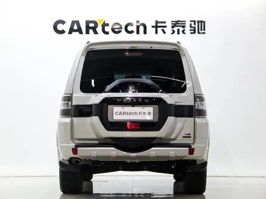 Mitsubishi Pajero (Import) 2024 из CN, фото 5