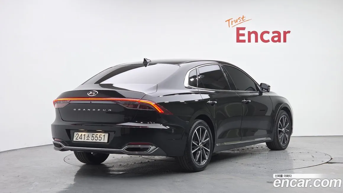 Hyundai Grandeur 2022 из KR, фото 4