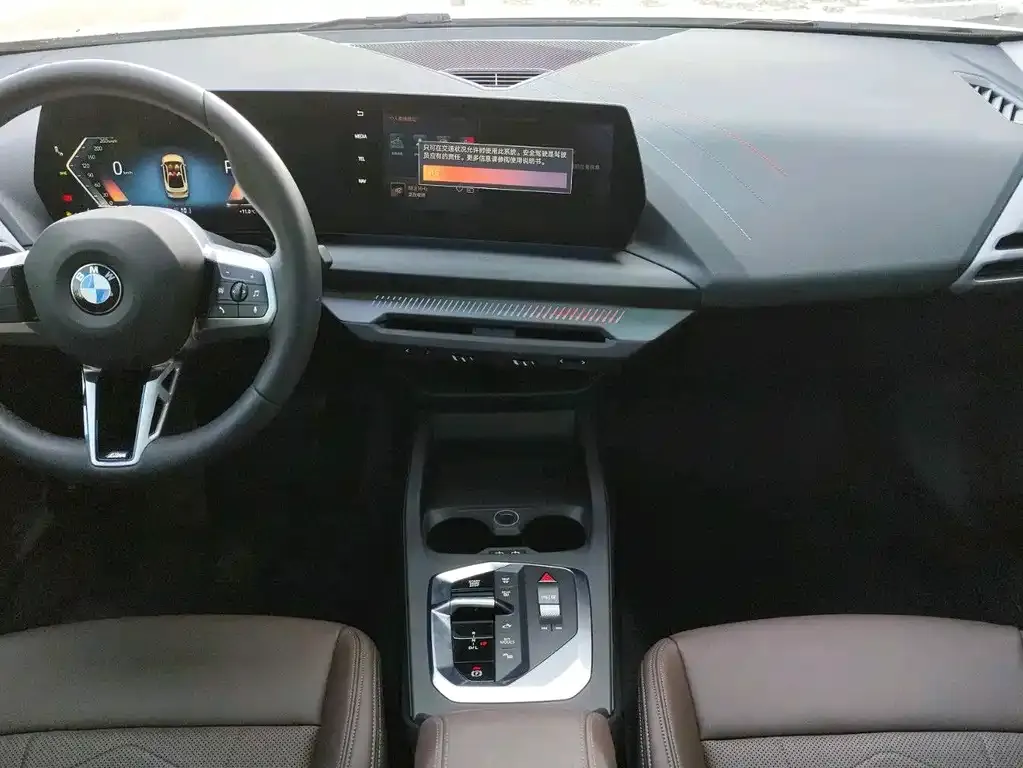 BMW 2 Series 2025 из CN, фото 7