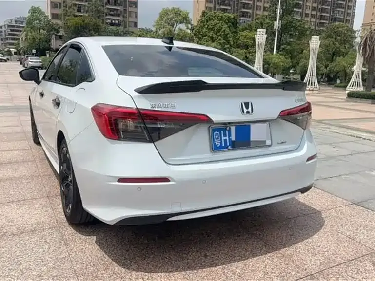 Honda Civic — фото 8