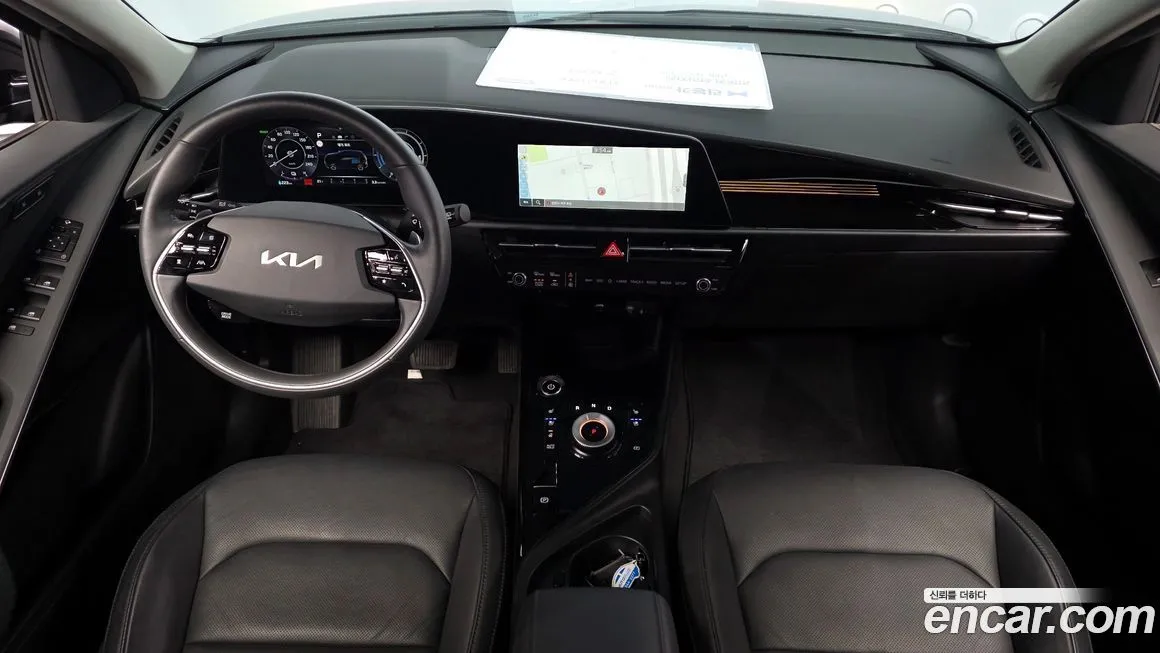 Kia Niro — фото 9