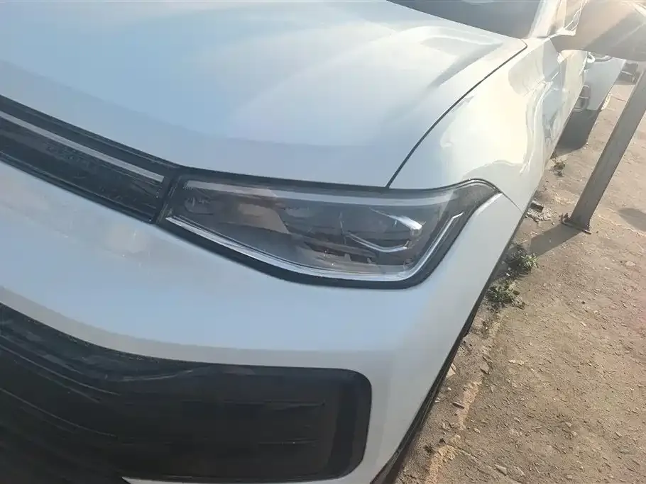 Volkswagen Tharu — фото 2