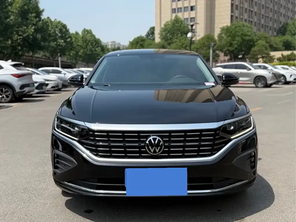 Volkswagen Passat — фото 2