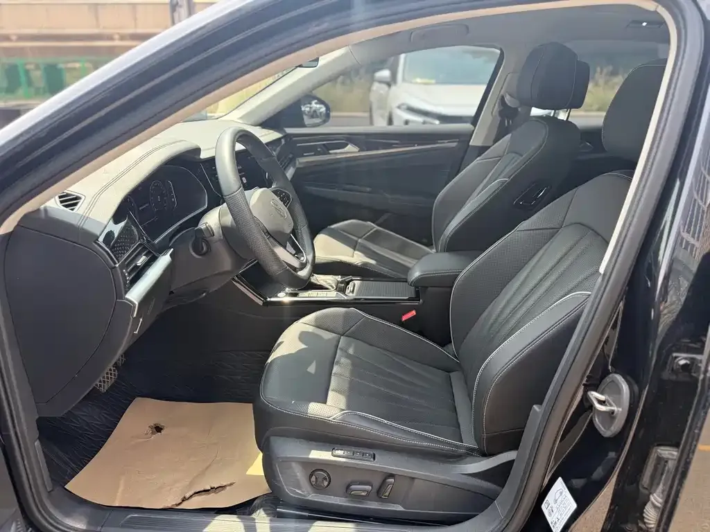 Volkswagen Passat — фото 5