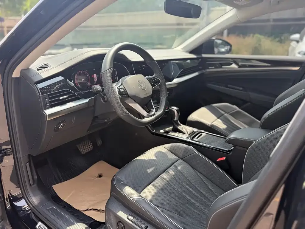 Volkswagen Passat — фото 7