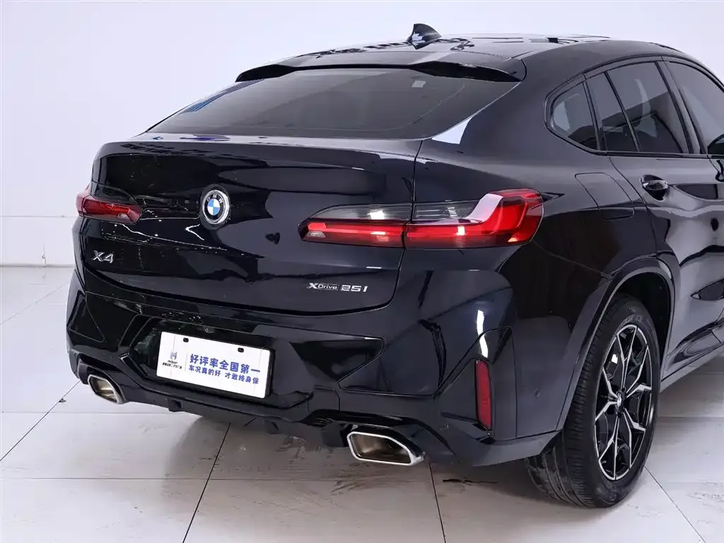 BMW X4 — фото 10