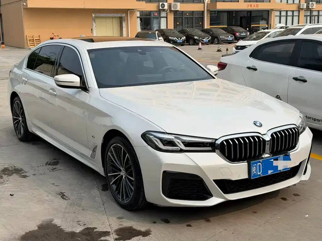BMW 5 Series — фото 2