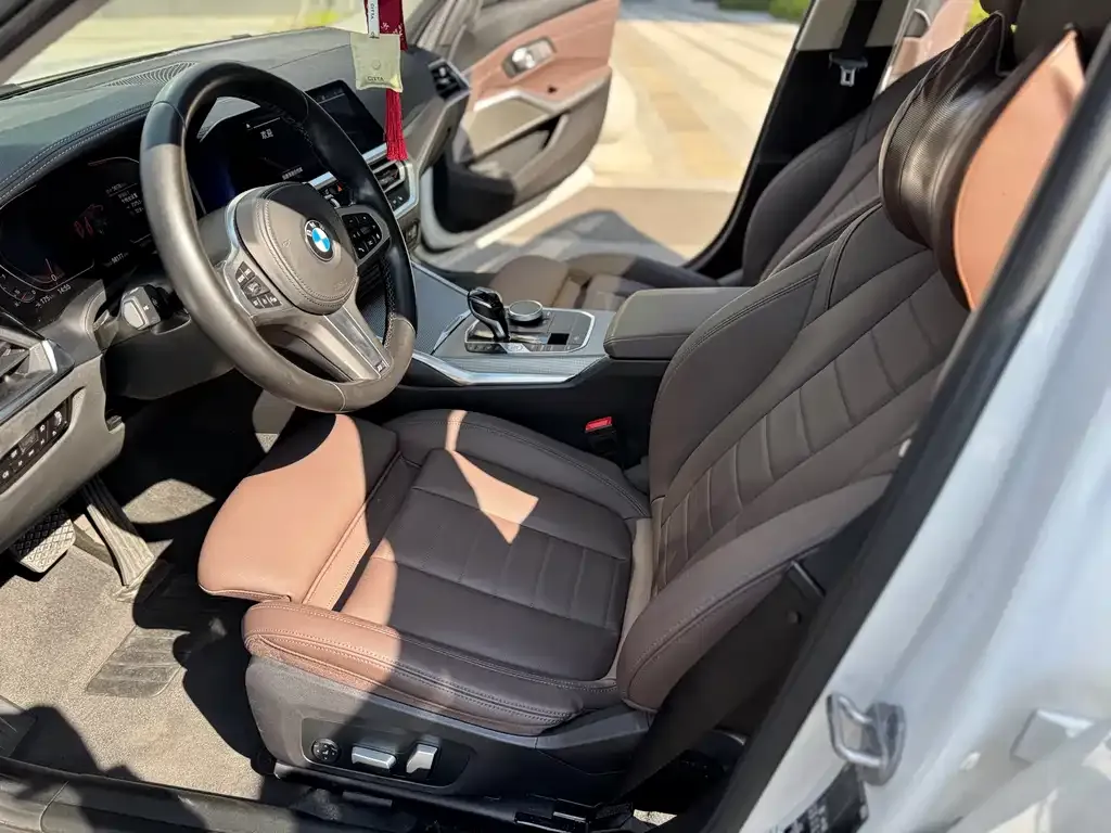 BMW 3 Series 2021 из CN, фото 8