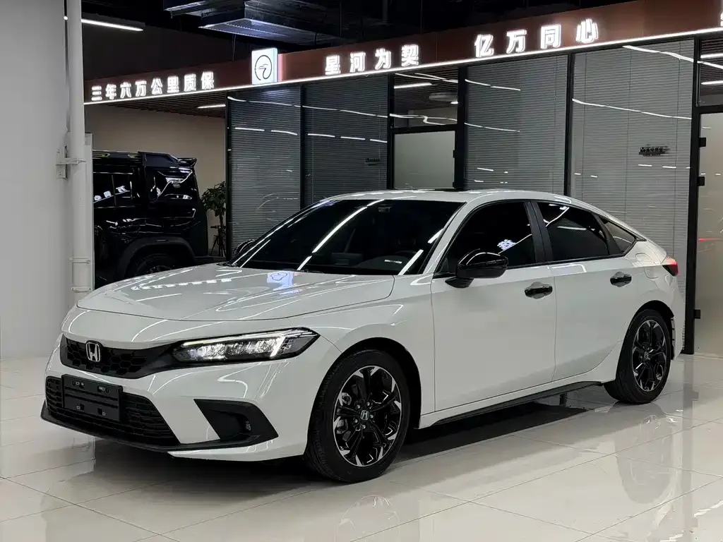 Honda Civic — фото 1