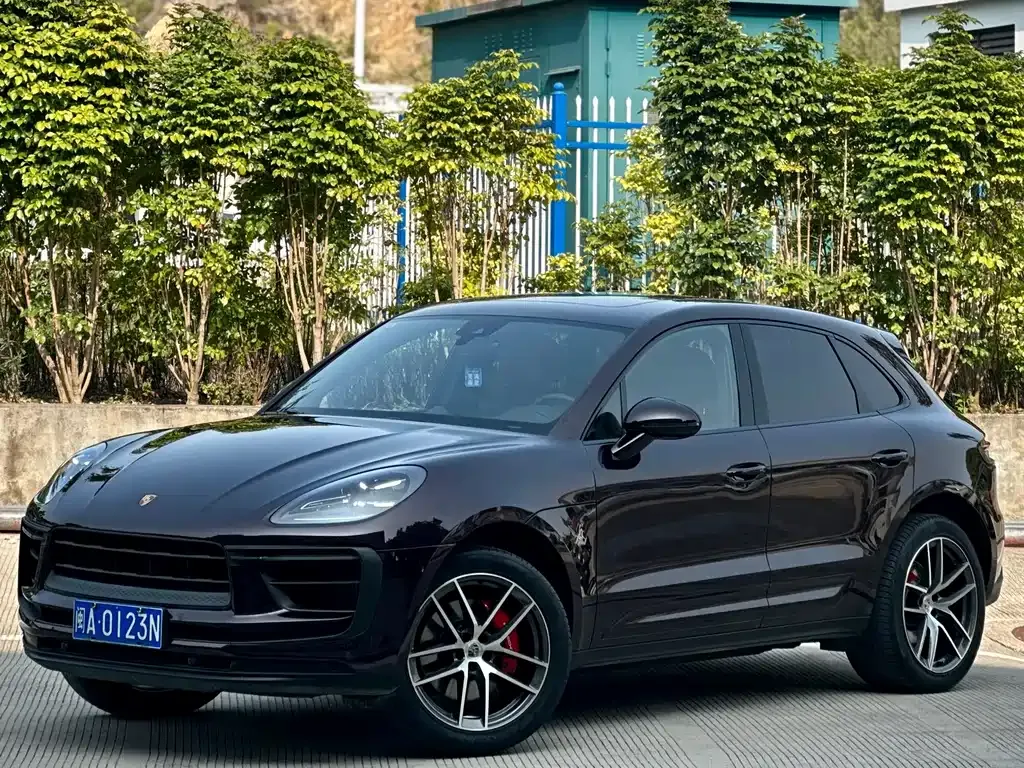 Porsche Macan — фото 1