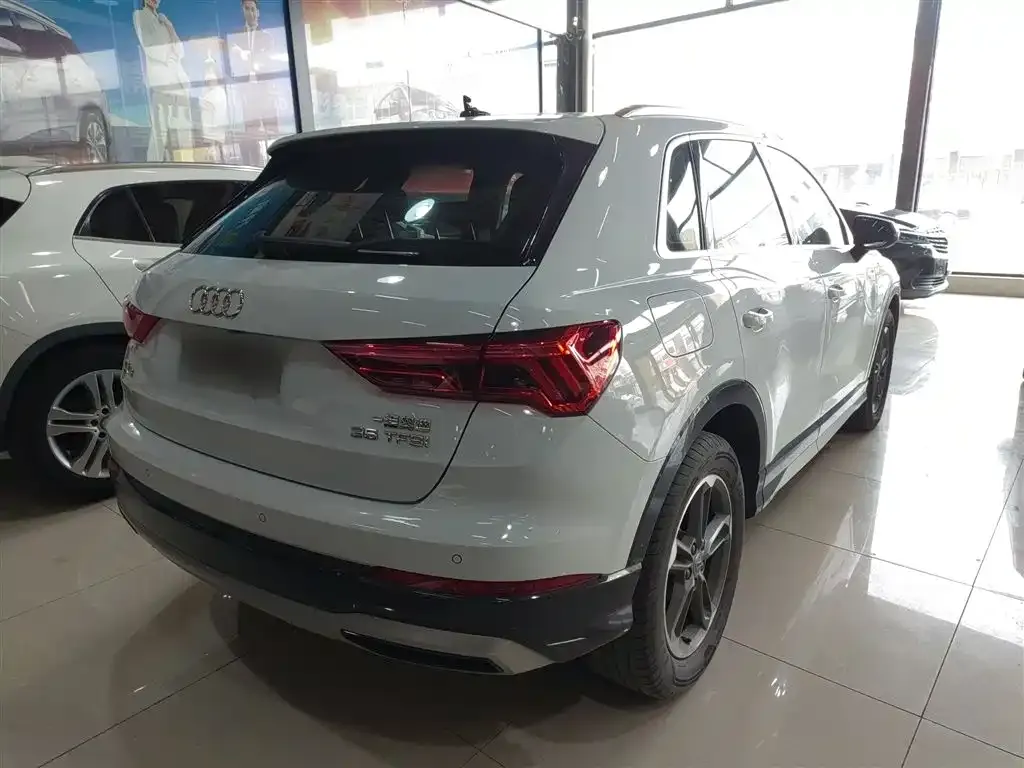 Audi Q3 — фото 5