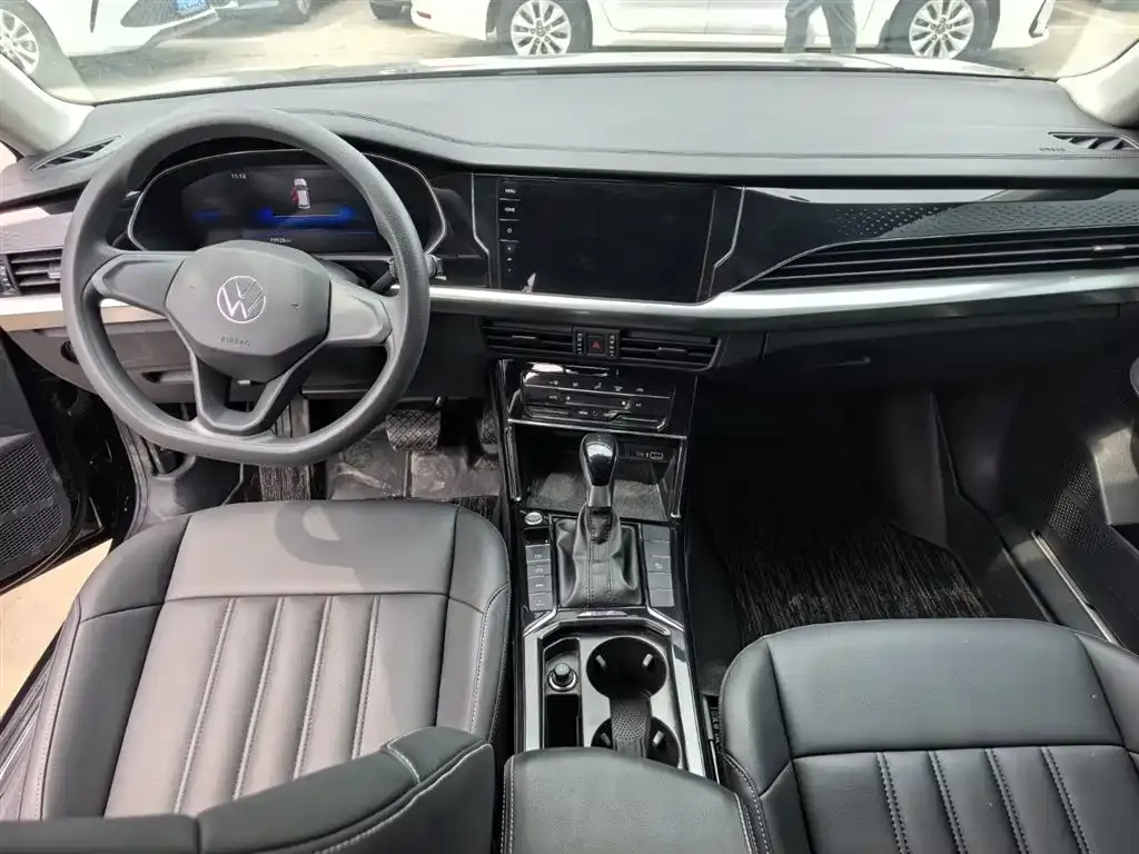 Volkswagen Passat New Energy 2023 из CN, фото 9