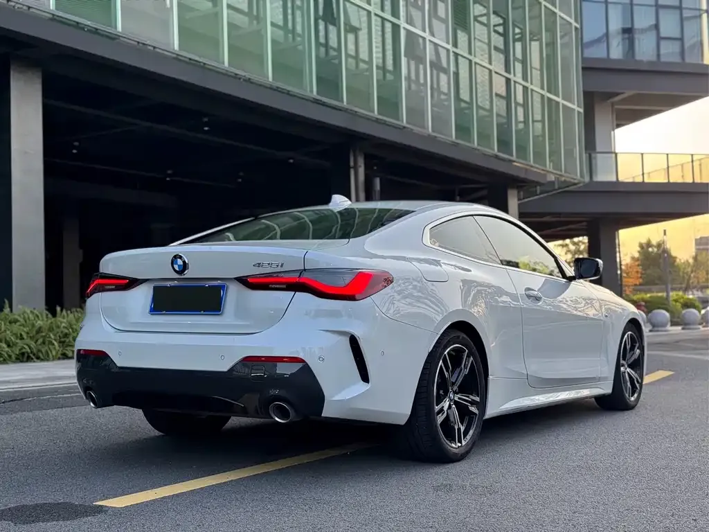 BMW 4 Series 2022 из CN, фото 3
