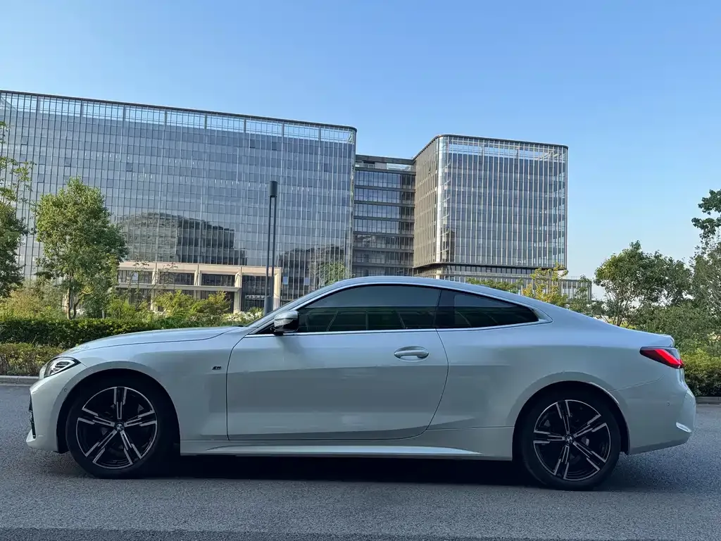 BMW 4 Series 2022 из CN, фото 7