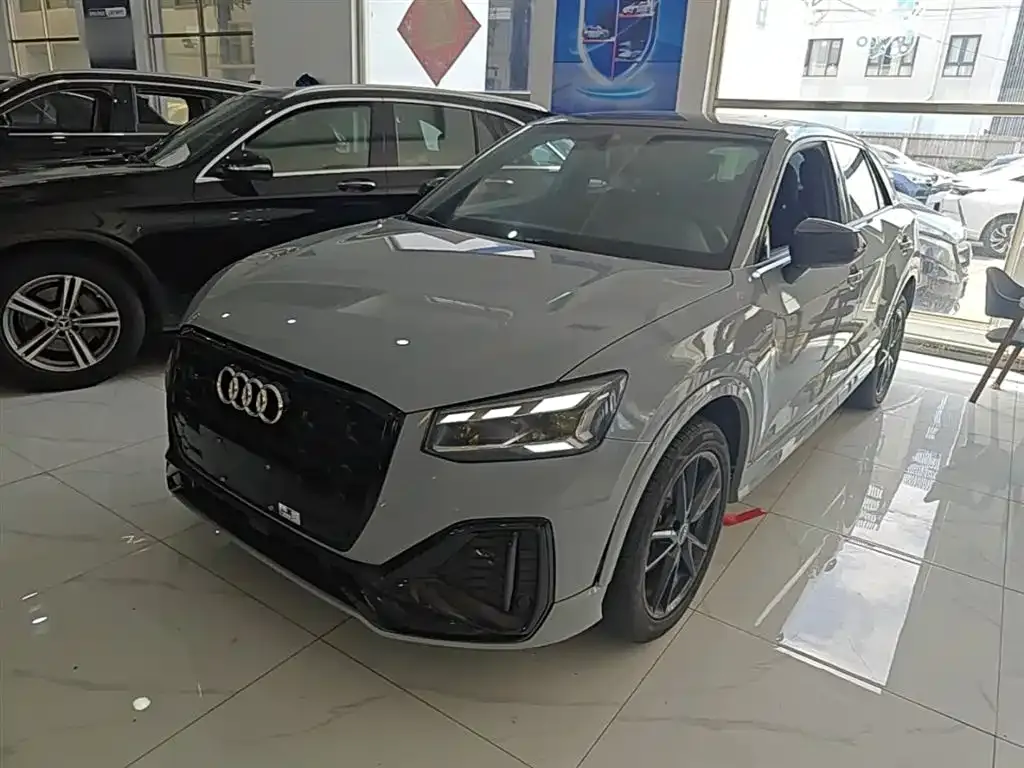 Audi Q2L 2023 из CN, фото 5