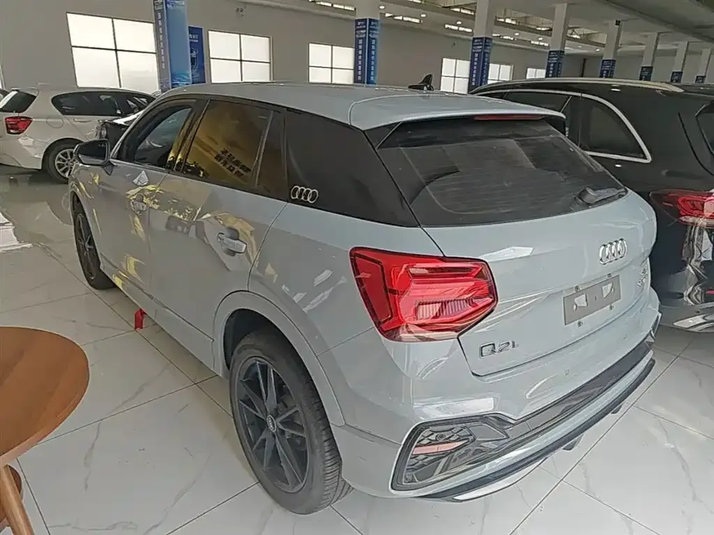 Audi Q2L 2023 из CN, фото 6