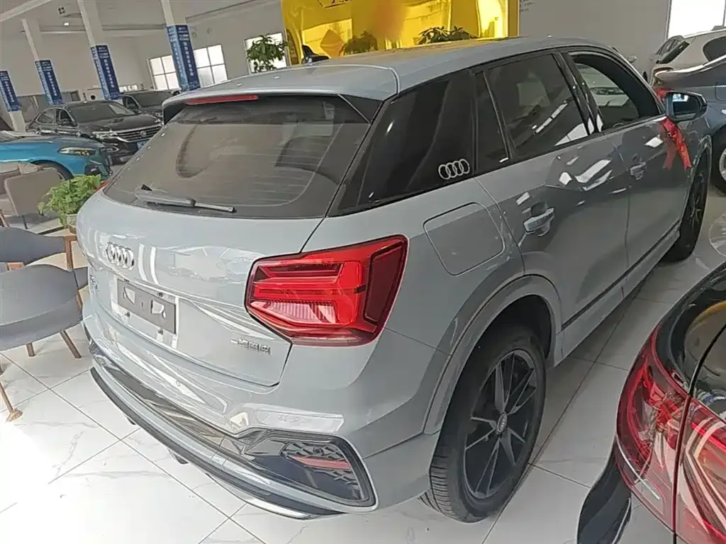 Audi Q2L 2023 из CN, фото 9