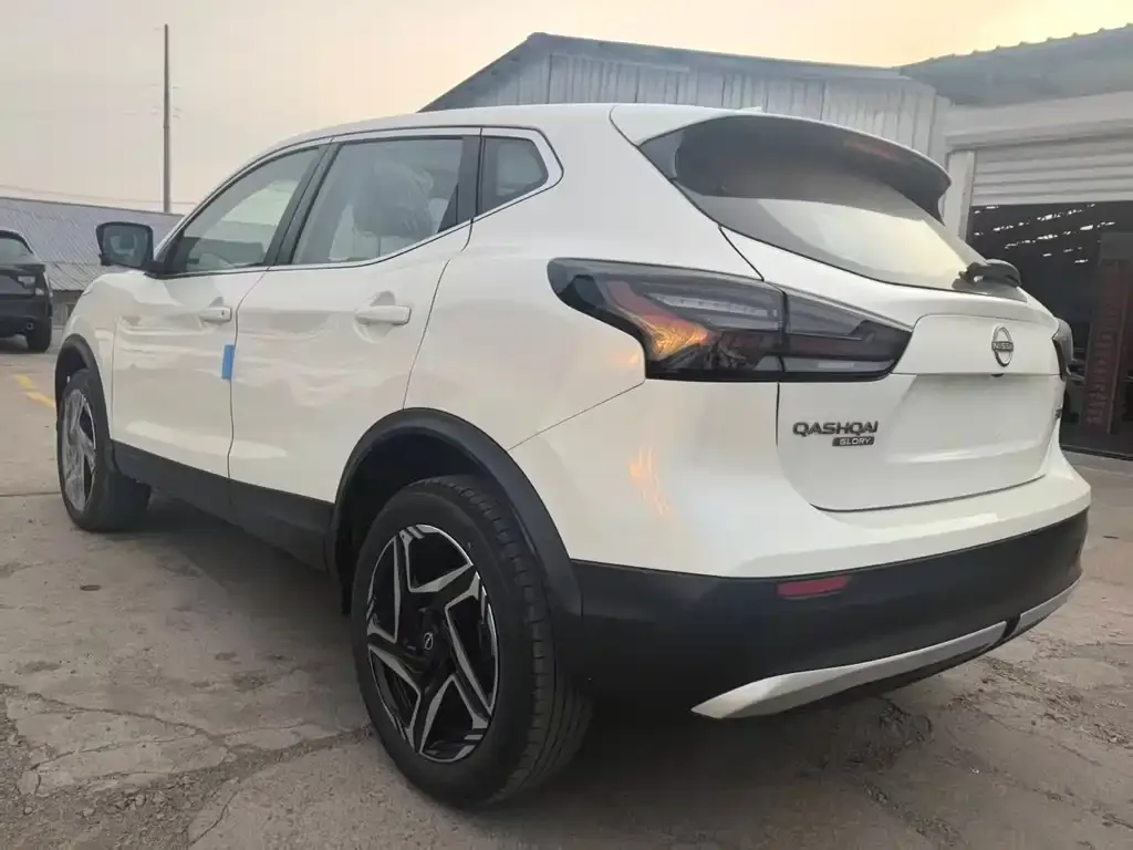 Nissan Qashqai — фото 4