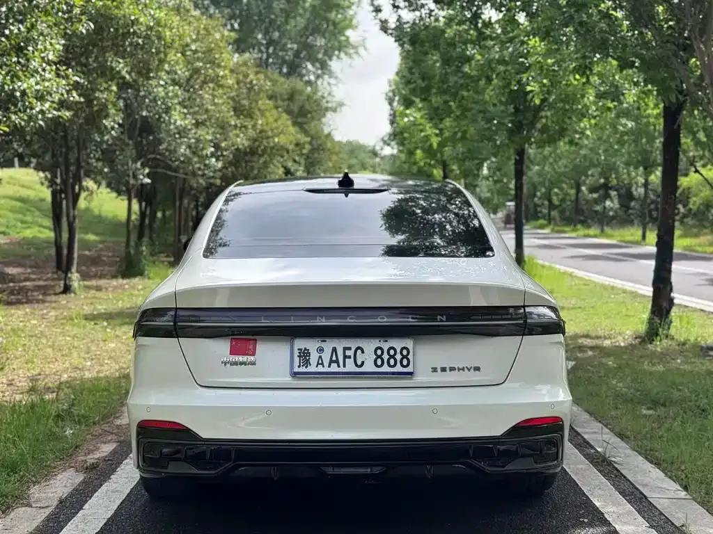 Lincoln Z 2022 из CN, фото 3